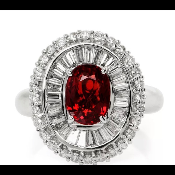 Jewelry - This ring is stunning Orange Sapphire fit for a 👸